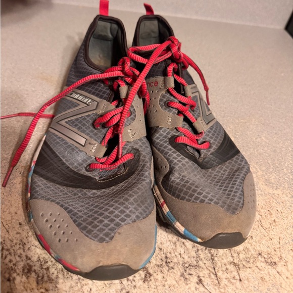 New Balance Charcoal Sneakers with Red Accents - Picture 1 of 5